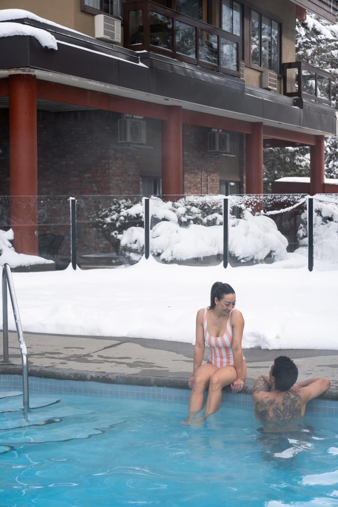 Village & Hotel 3*